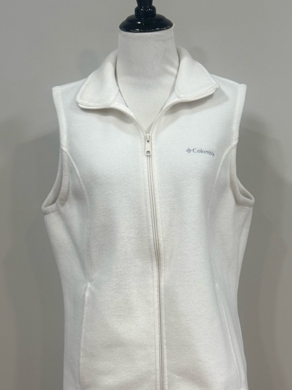 Columbia Women’s Large White Fleece Vest Full Zip Outdoor Hiking Pockets